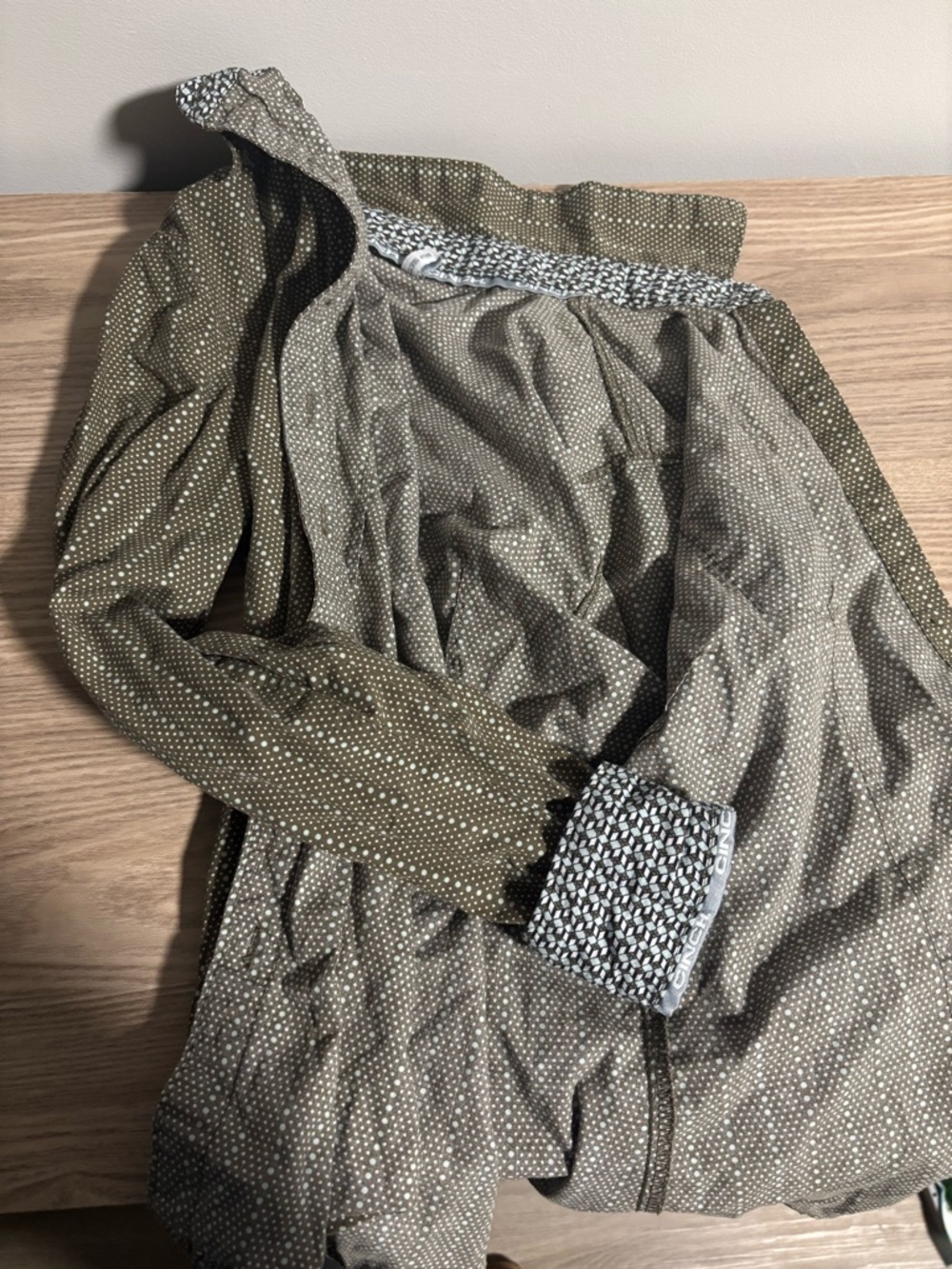 Cinch Button Up